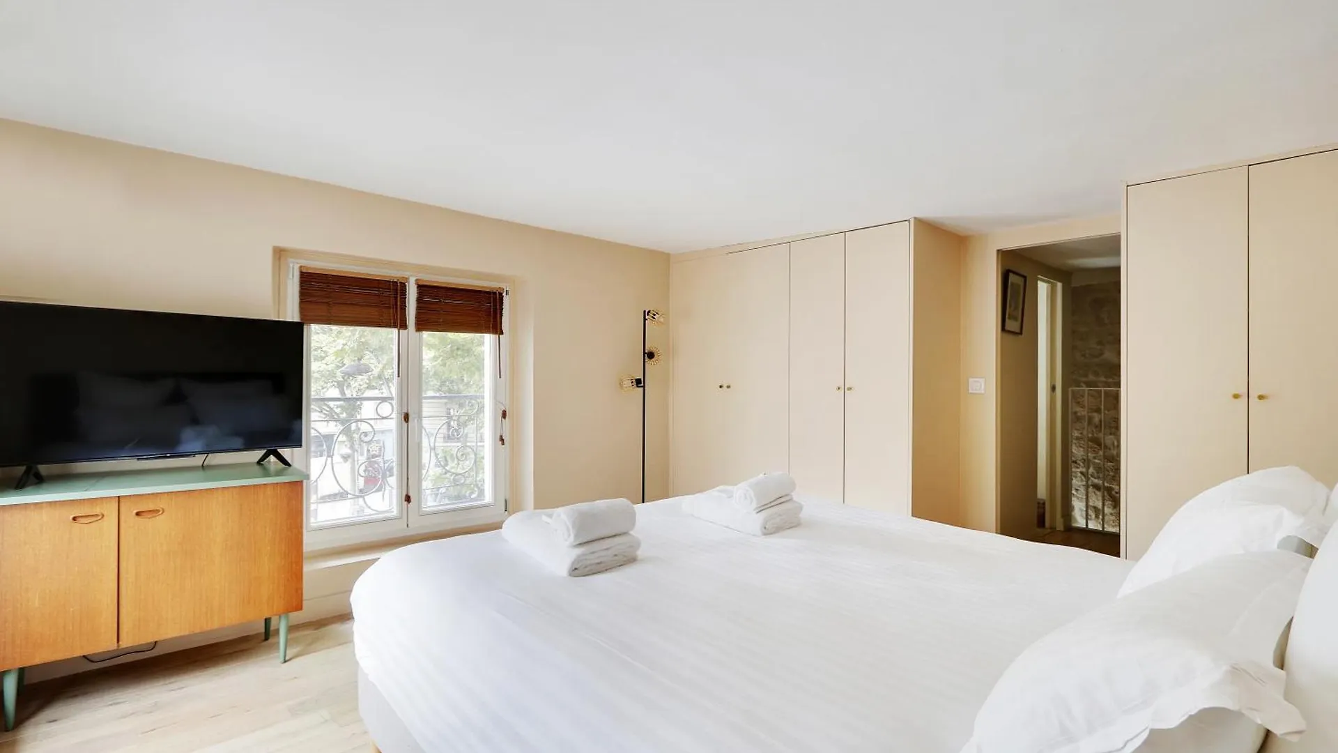 Pick A Flat's In Saint-germain - Rue Du Bac * Paris