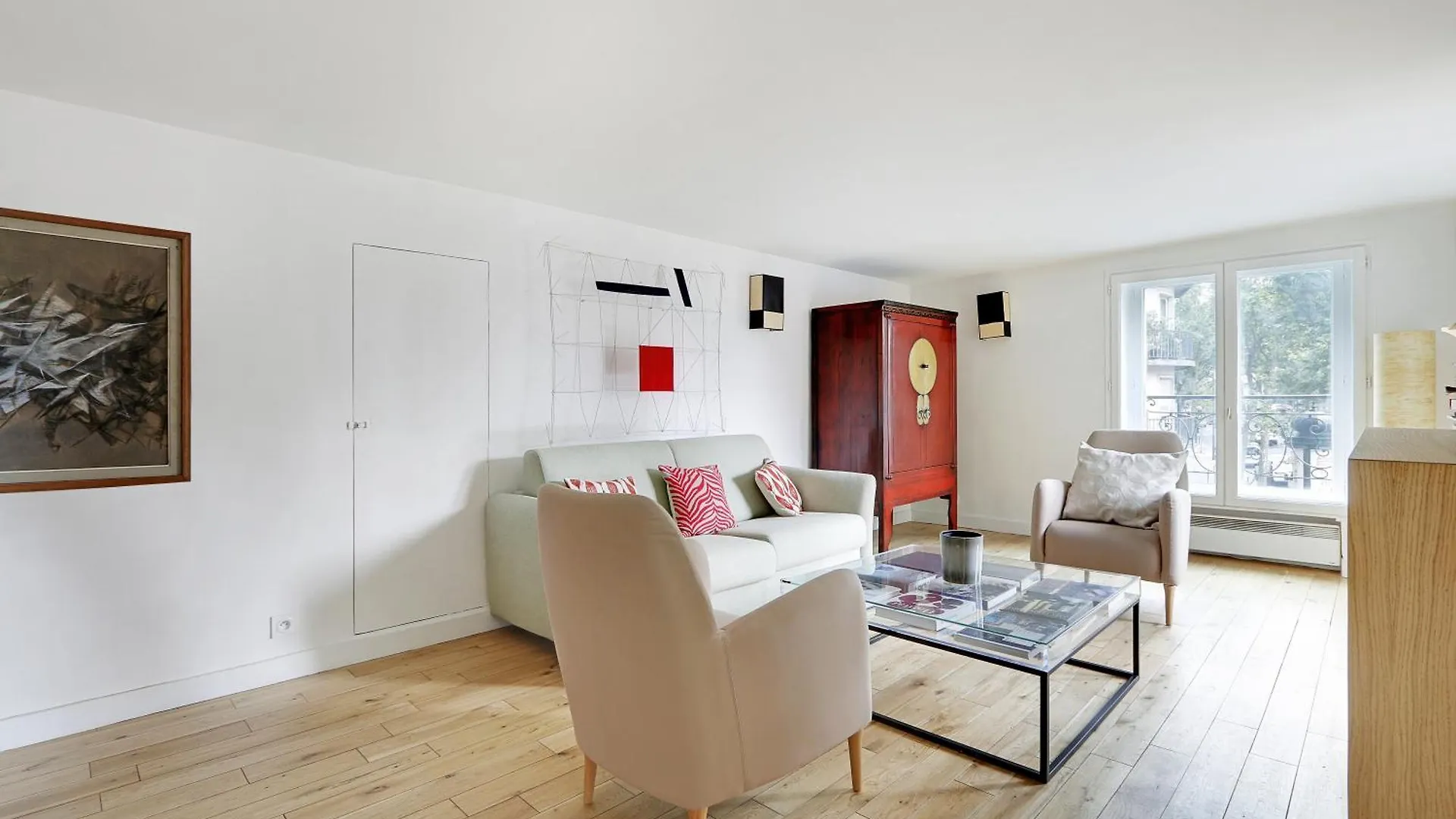 Pick A Flat's In Saint-germain - Rue Du Bac Paris